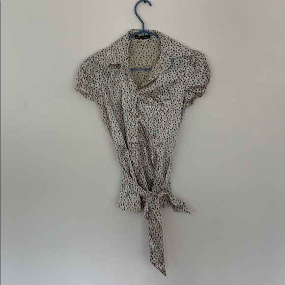 Brand new blouse - Picture 1 of 3